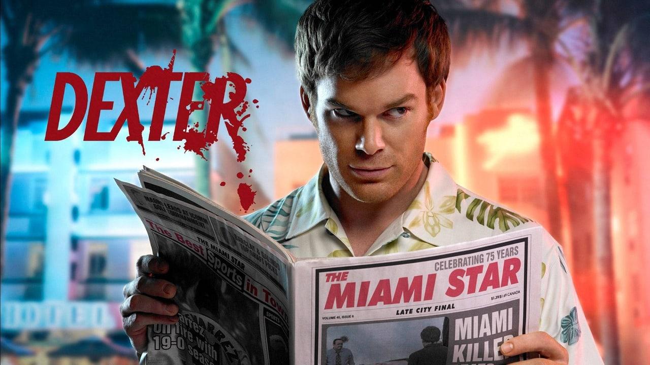 Dexter reads a newspaper against a split blue and coral Miami background. Palm trees, architectural shapes and warm light remain around the central portrait.