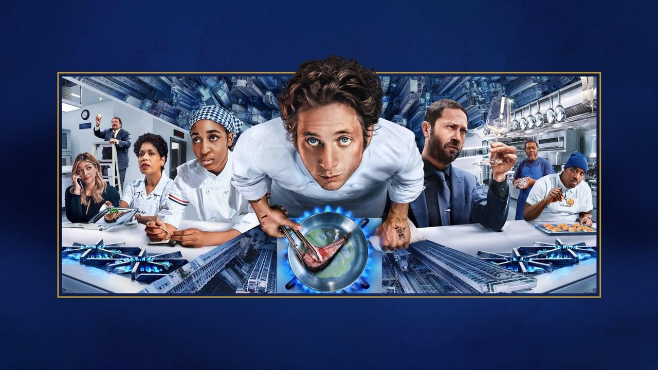 The crew crowds a stainless-steel kitchen in a wide illustration bordered by deep blue. Peripheral cooks and reflective worktops make the restaurant visible beside the chat. Source: Alpha Coders, discovered by Jesus Avila.