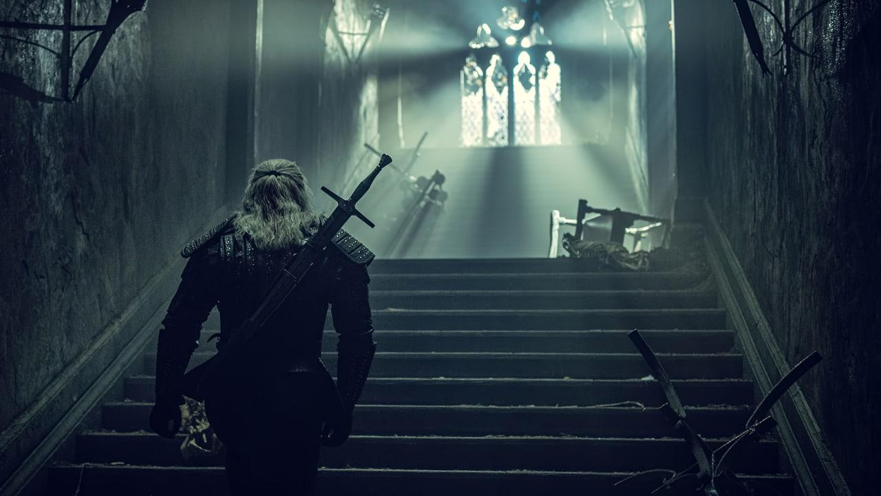 A silver-haired swordsman climbs broken steps toward a damaged chapel window. Vines, stone walls and scattered furniture fill the dim passage. Source: 4kwallpapers.com. Original artist not identified by the source page.