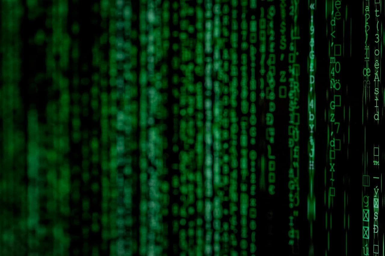 Unable to analyze image (download or access error).