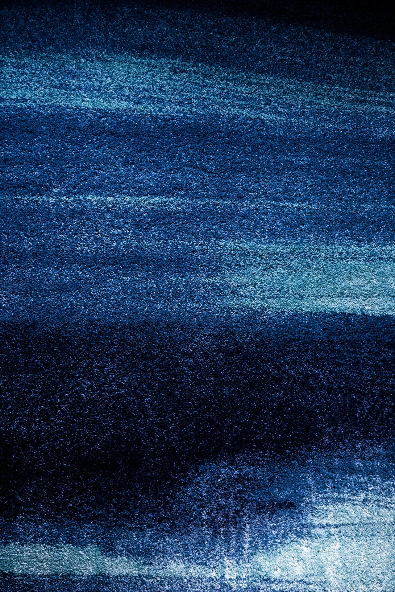 Moonlit Wake background Moonlit Wake is a dark red ChatGPT theme with an image background.